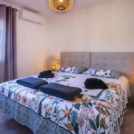 Lola By Interhome